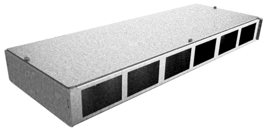 Produktbild DBH 100 601  -  Anschlussbox DBH 100 für 6 FLF horizontal aus SVZ, leer